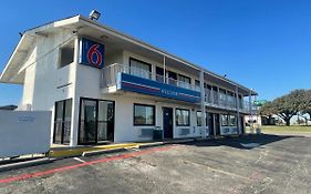 Motel 6 Denton Texas